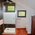 Atypique Au Bord De L'eau