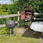 Atypique Au Bord De L'eau