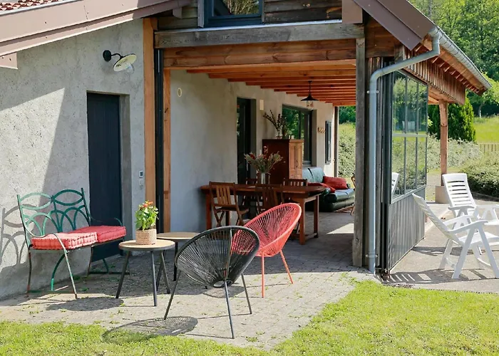 Ferienhaus Atypique Au Bord De L'eau *